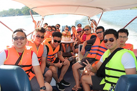 Cu Chi Tunnels Morning Group Tour With Speedboat & Bus In Return